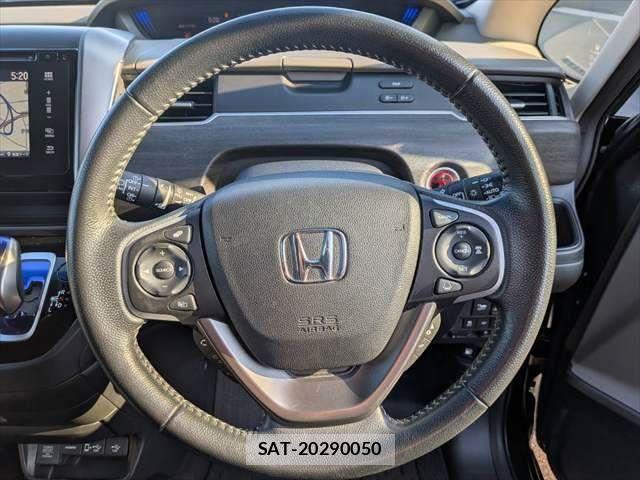 Honda FREED HYBRID 2016-10 8035702-13