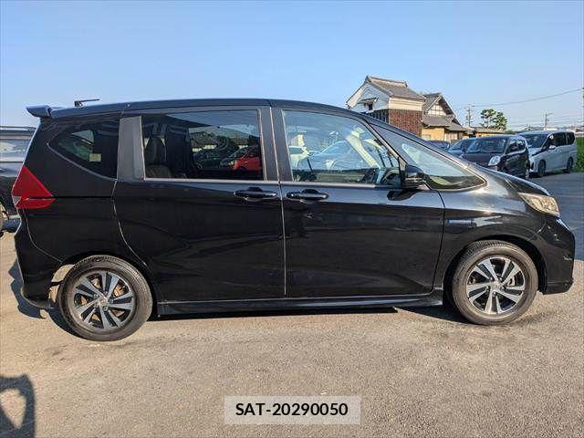 Honda FREED HYBRID 2016-10 8035702-19