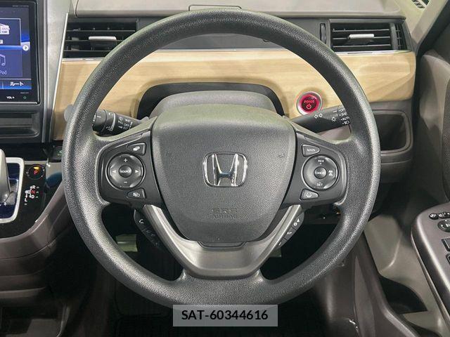 Honda FREED HYBRID 2017-06 8035699-11