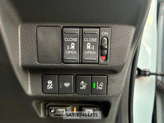 Honda FREED HYBRID 2023-03 8035696-7