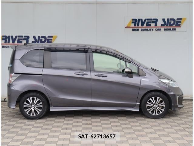 Honda FREED HYBRID 2014-12 8035703-3