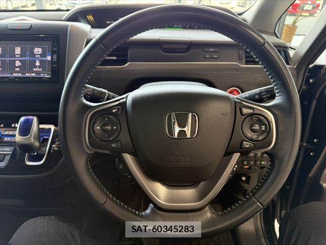Honda FREED HYBRID 2017-09 8073844-12