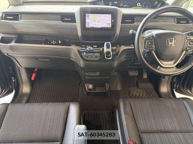 Honda FREED HYBRID 2017-09 8073844-2