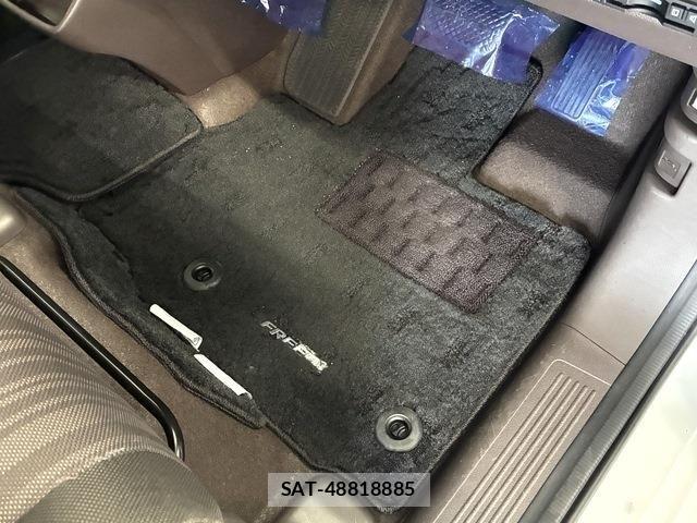 Honda FREED HYBRID 2017-03 8073838-12