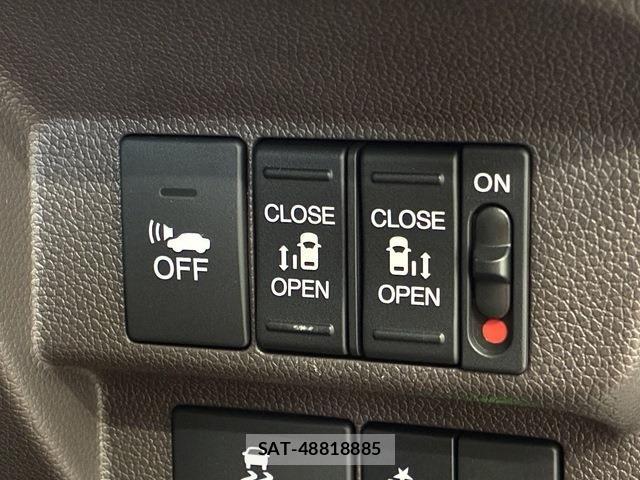 Honda FREED HYBRID 2017-03 8073838-13