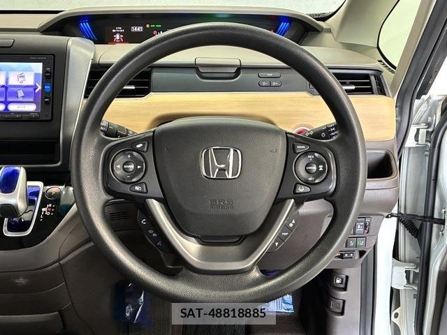 Honda FREED HYBRID 2017-03 8073838-22