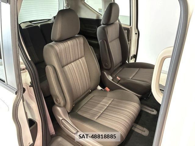 Honda FREED HYBRID 2017-03 8073838-7