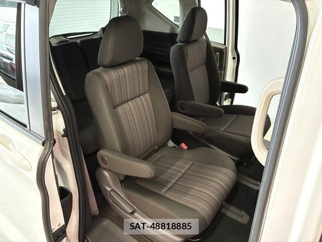 Honda FREED HYBRID 2017-03 8073838-8
