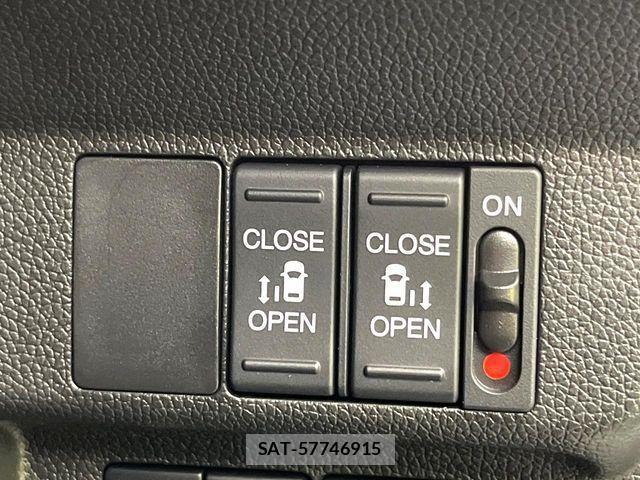 Honda FREED HYBRID 2023-06 8073835-4