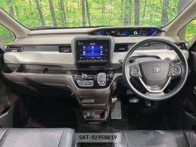 Honda FREED HYBRID 2021-11 8099299-1