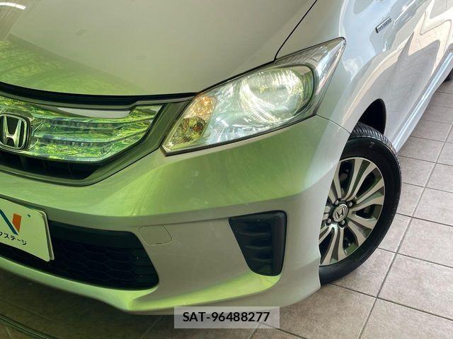 Honda FREED HYBRID 2012-08 8099302-12