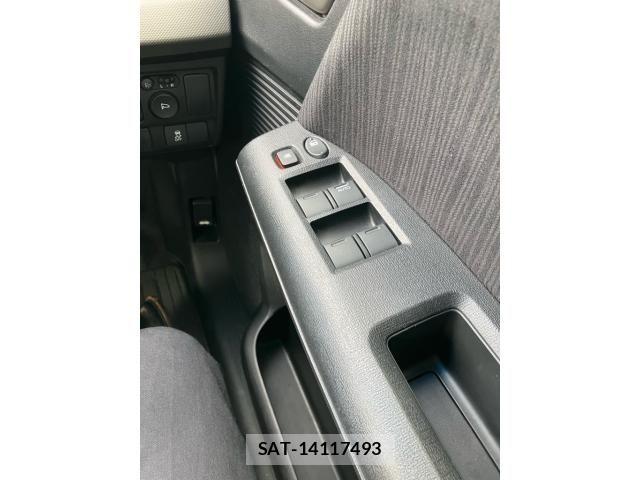 Honda FREED HYBRID 2015-11 8130288-9