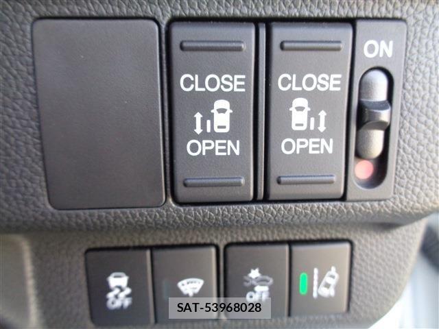 Honda FREED HYBRID 2022-06 8130269-26