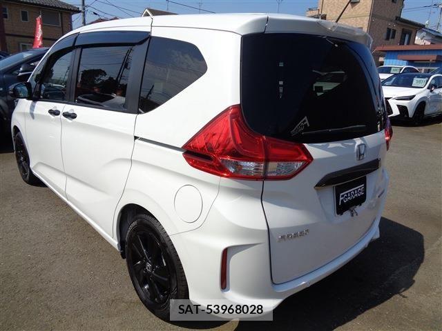 Honda FREED HYBRID 2022-06 8130269-5