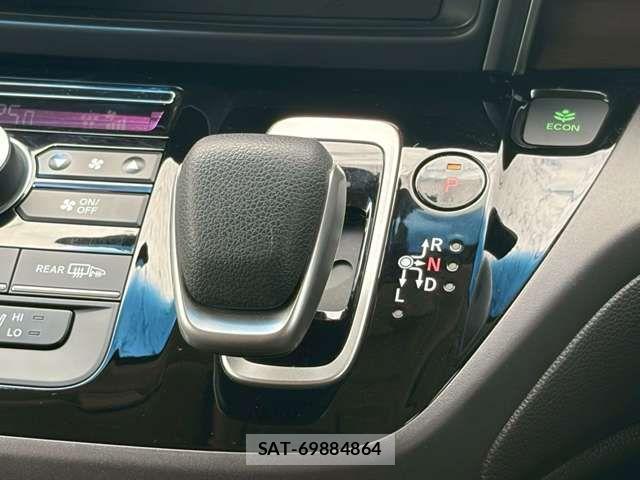 Honda FREED HYBRID 2022-01 8130274-8