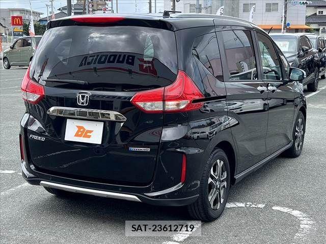 Honda FREED HYBRID 2023-02 8130273-12