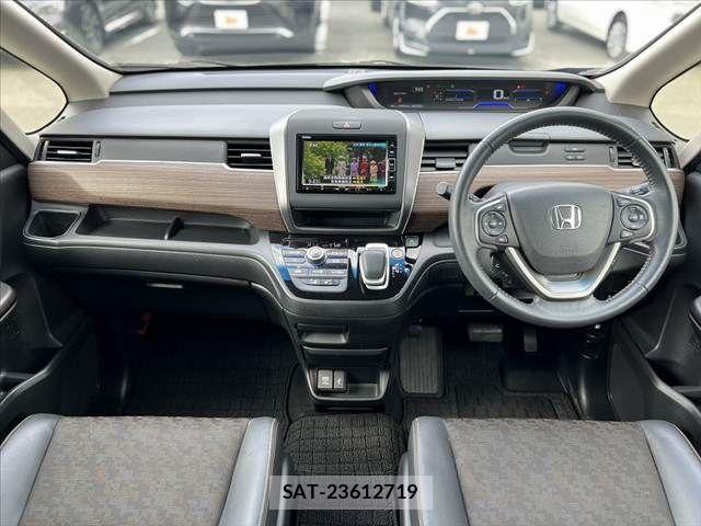 Honda FREED HYBRID 2023-02 8130273-1