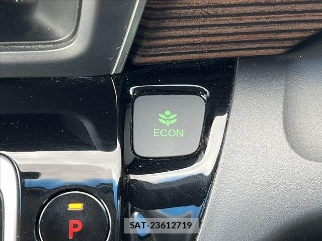 Honda FREED HYBRID 2023-02 8130273-23