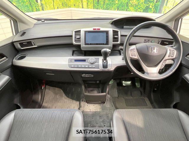 Honda FREED HYBRID 2014-09 8130287-1