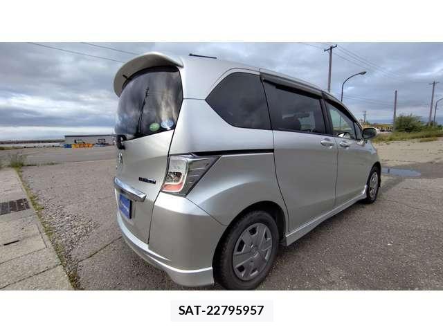 Honda FREED HYBRID 2013-12 8158499-3
