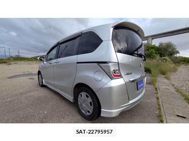 Honda FREED HYBRID 2013-12 8158499-4