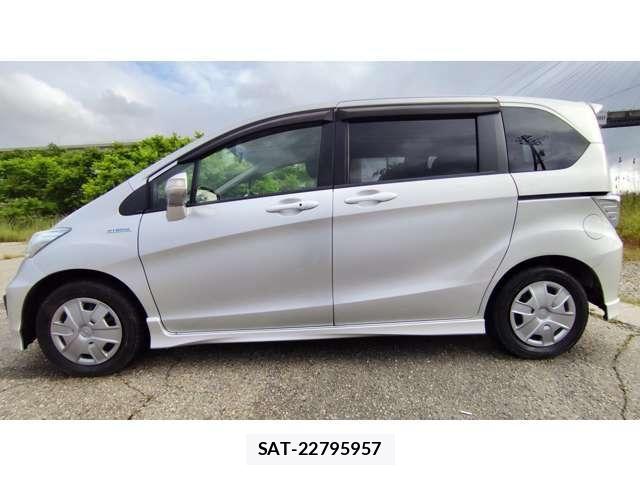 Honda FREED HYBRID 2013-12 8158499-5
