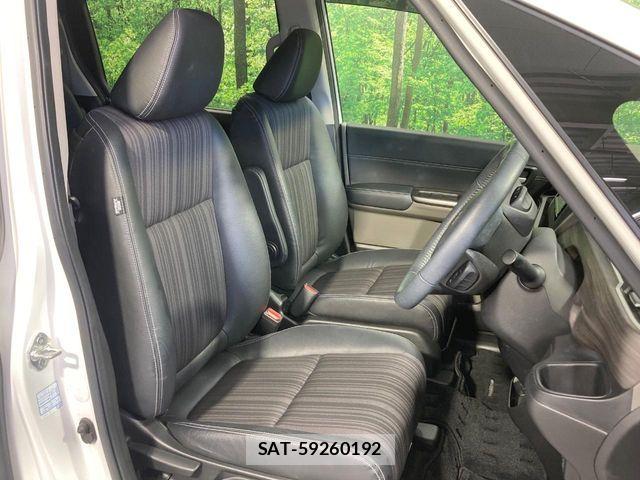 Honda FREED HYBRID 2019-04 8207628-7