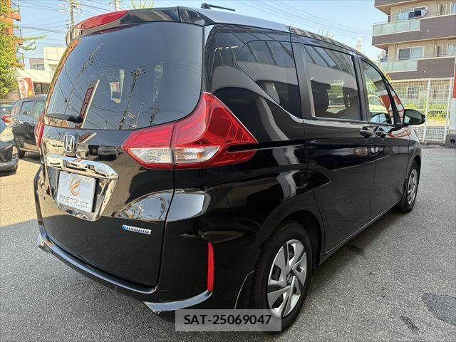Honda FREED HYBRID 2022-04 8207624-16