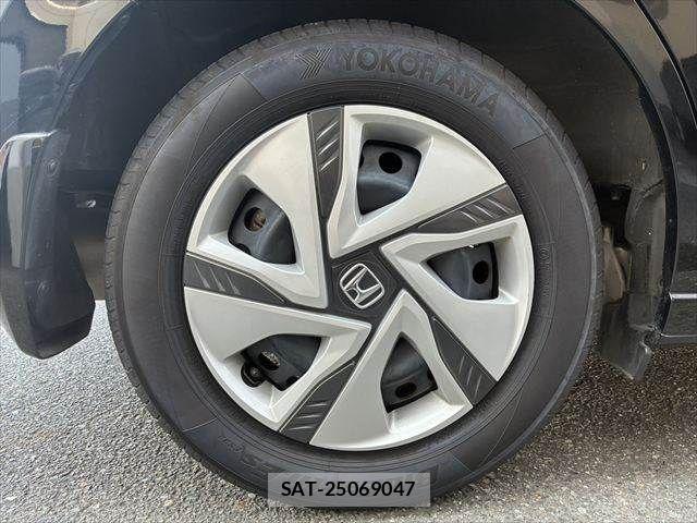 Honda FREED HYBRID 2022-04 8207624-24