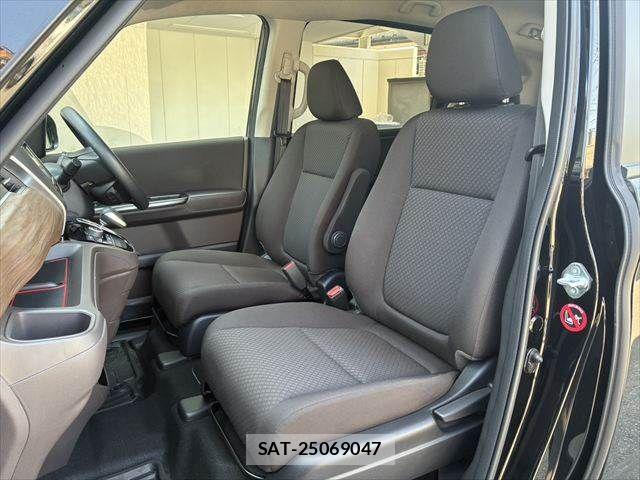Honda FREED HYBRID 2022-04 8207624-28