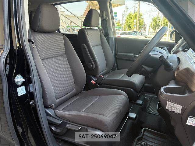 Honda FREED HYBRID 2022-04 8207624-5