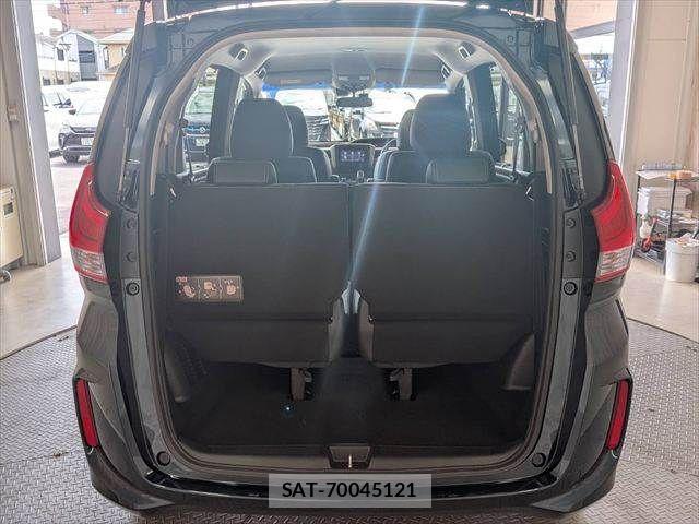 Honda FREED HYBRID 2018-07 8207630-10