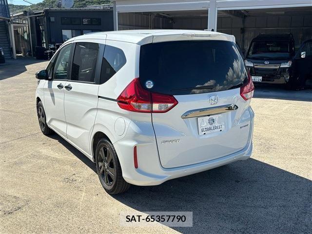 Honda FREED HYBRID 2023-06 8207625-13