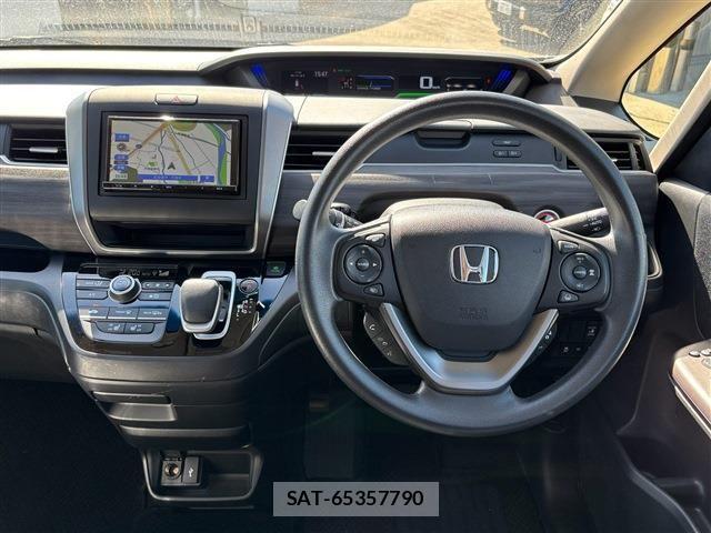 Honda FREED HYBRID 2023-06 8207625-22
