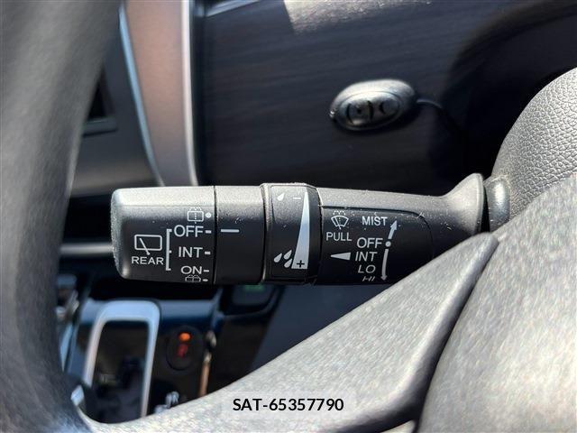 Honda FREED HYBRID 2023-06 8207625-29