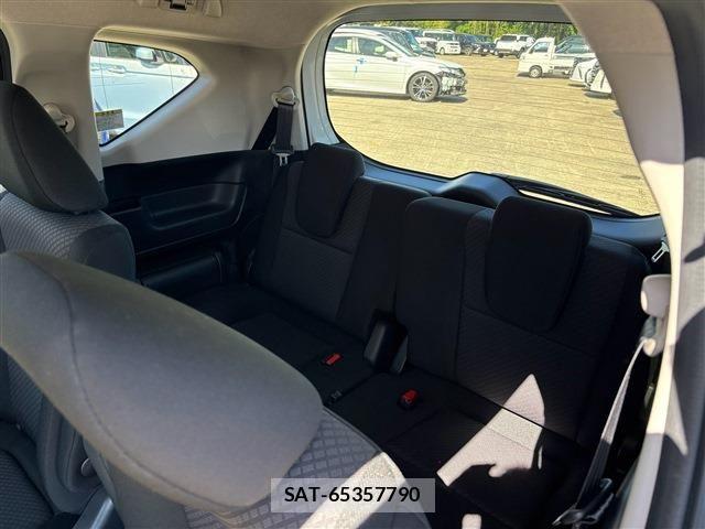 Honda FREED HYBRID 2023-06 8207625-6