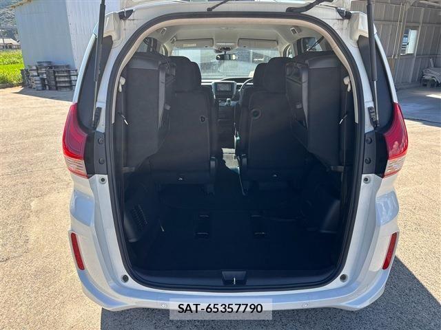 Honda FREED HYBRID 2023-06 8207625-8