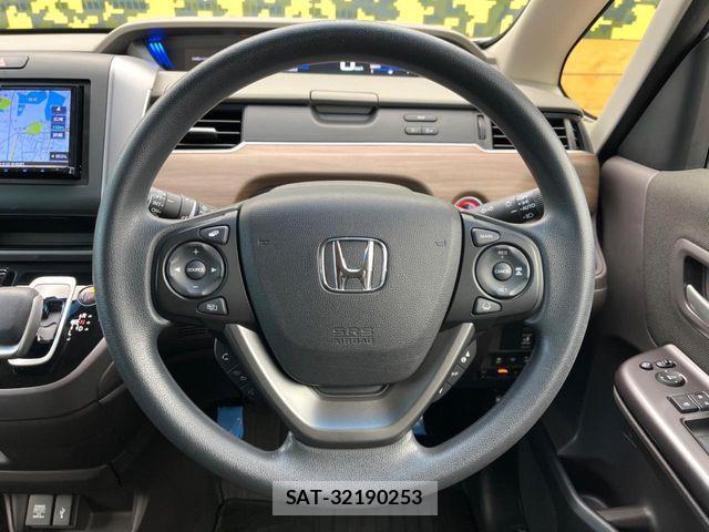 Honda FREED HYBRID 2019-11 8207626-11