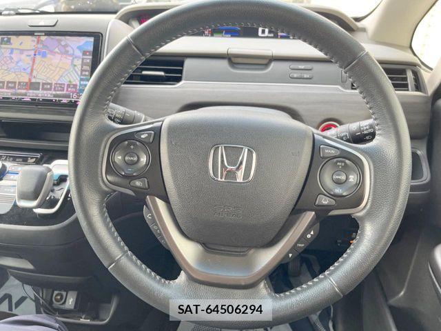 Honda FREED HYBRID 2019-12 8207627-10