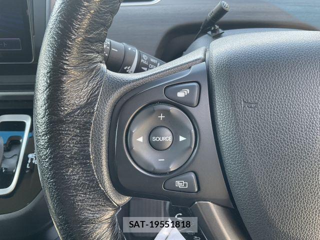 Honda FREED HYBRID 2022-06 8207632-22