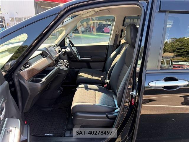 Honda FREED HYBRID 2023-07 8207623-11