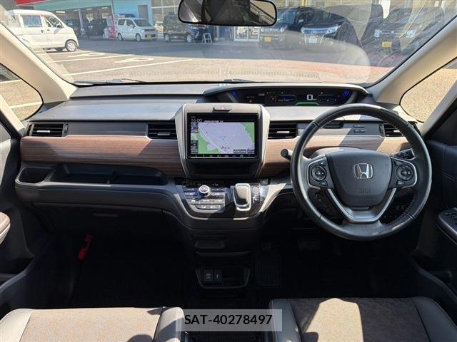 Honda FREED HYBRID 2023-07 8207623-13