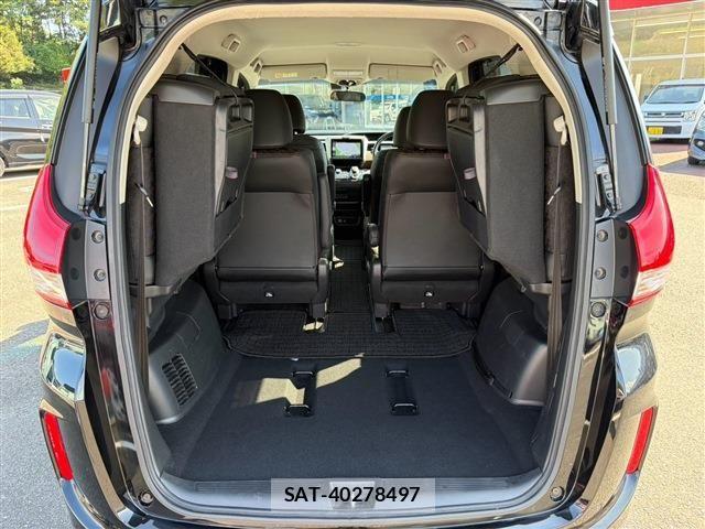 Honda FREED HYBRID 2023-07 8207623-17