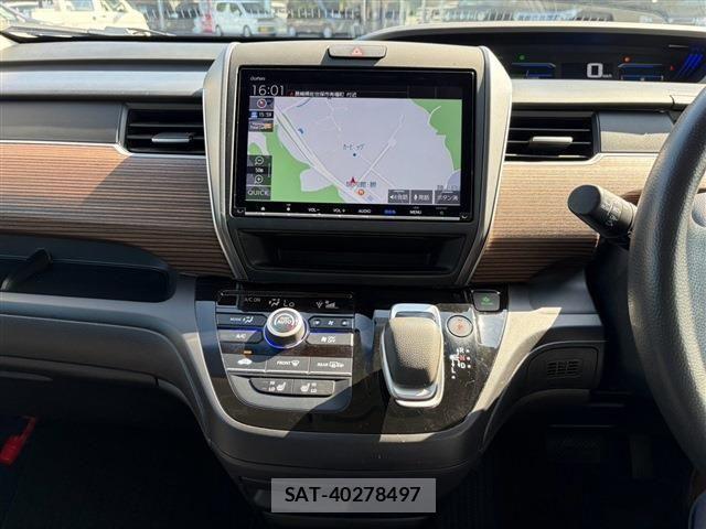 Honda FREED HYBRID 2023-07 8207623-26