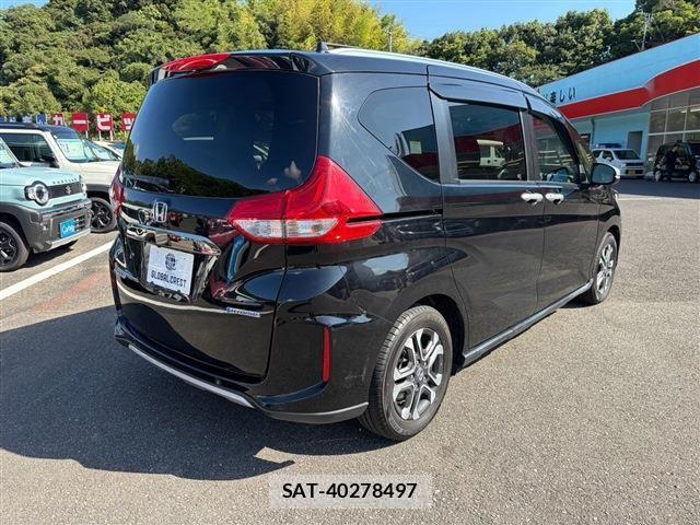 Honda FREED HYBRID 2023-07 8207623-5