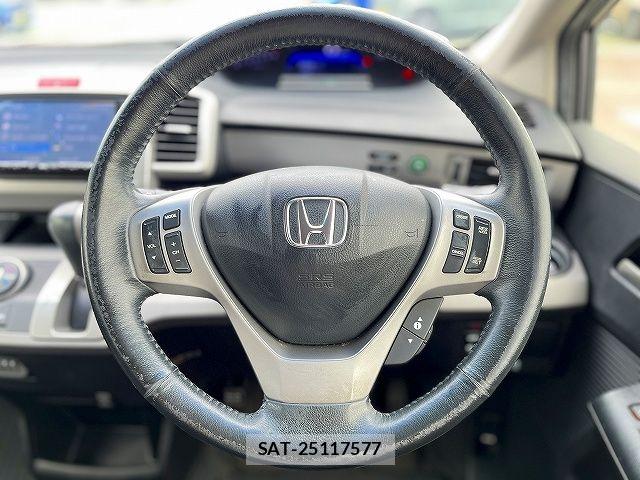 Honda FREED HYBRID 2015-07 8207640-13