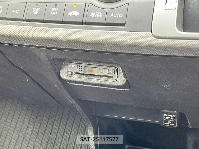Honda FREED HYBRID 2015-07 8207640-15