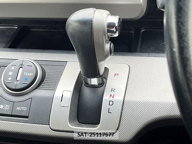 Honda FREED HYBRID 2015-07 8207640-19