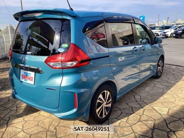 Honda FREED HYBRID 2018-06 8230149-9