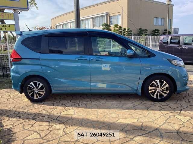 Honda FREED HYBRID 2018-06 8230149-10